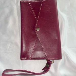 EUC Portland Leather Envelope Crossbody Boysenberry